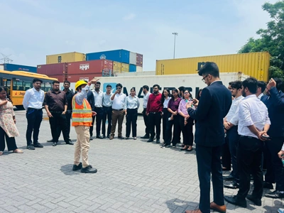 PGDM IB students at logistics park