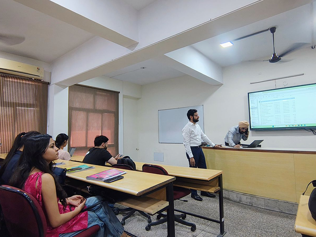 guest lecture on sales