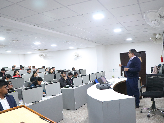 investment banking training