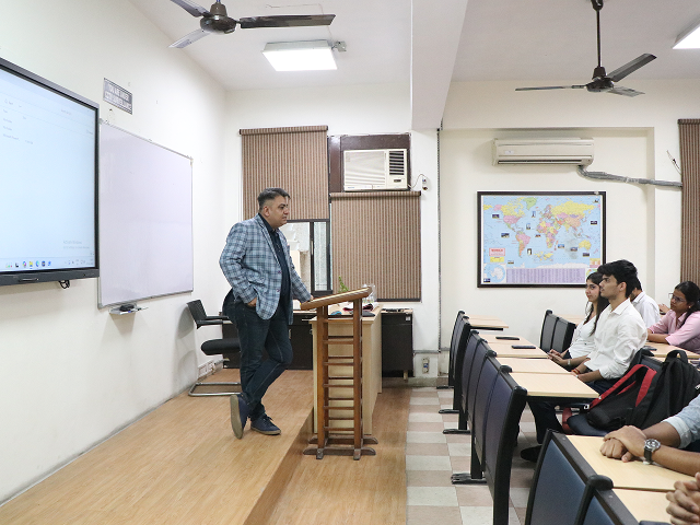 PGDM IB students in activity